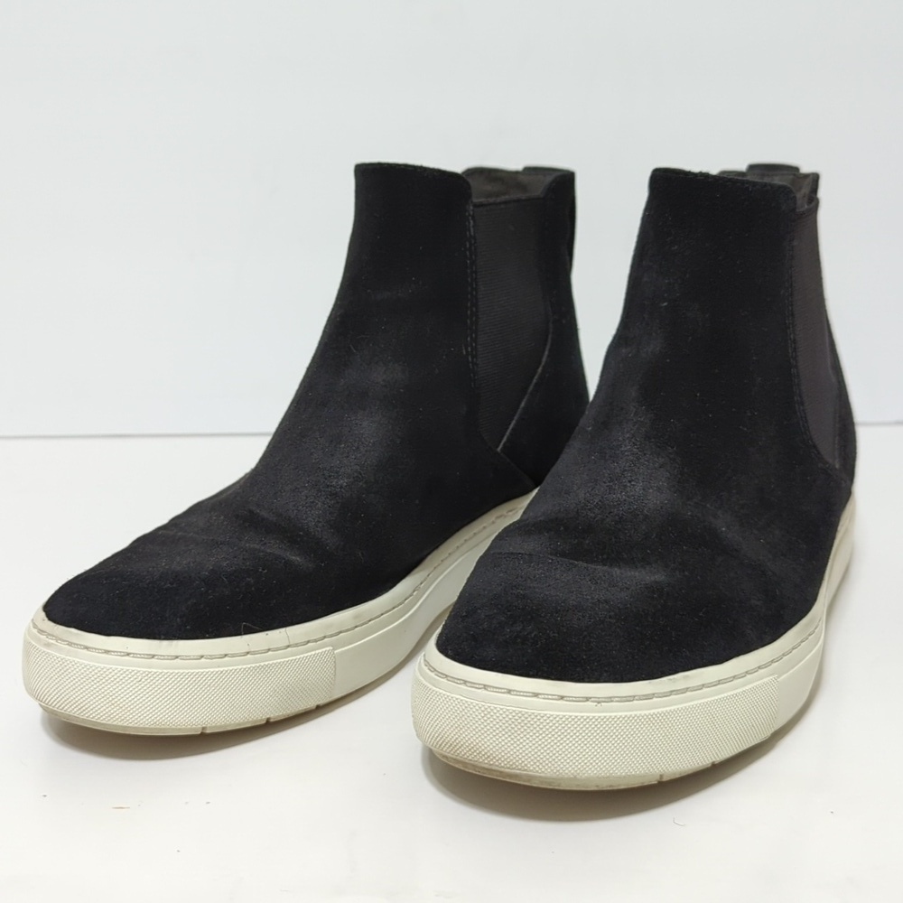 Vince Newly Chelsea high top suede sneaker woman's size 6.5.  EU 36.5